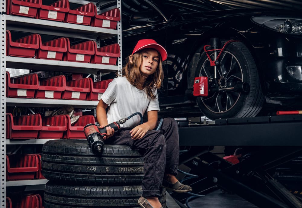 how much does it cost to finish a garage